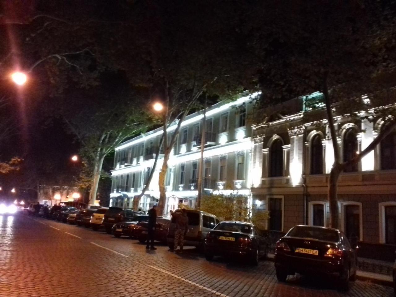 Comfort Near Opera Theater Odesa Exterior foto